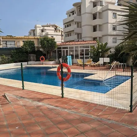 Estudio En Zona Bonanza A 5 Minutos De La Playa *