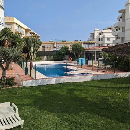 Estudio En Zona Bonanza A 5 Minutos De La Playa * Benalmádena